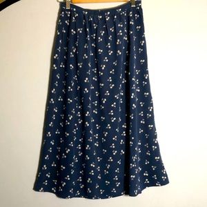 Amour Vert nave midi skirt with cherries | s/m
